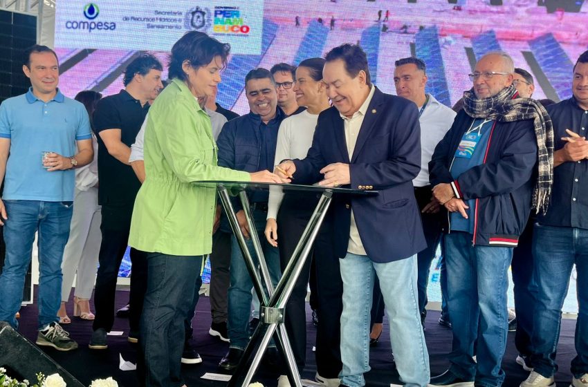  Raquel Lyra assina ordem de serviço da nova Maternidade de Garanhuns e anuncia R$ 900 milhões em investimentos Projeto “Ouvir para Mudar” traz avanços para saúde, energia, infraestrutura e segurança no Agreste Meridional.