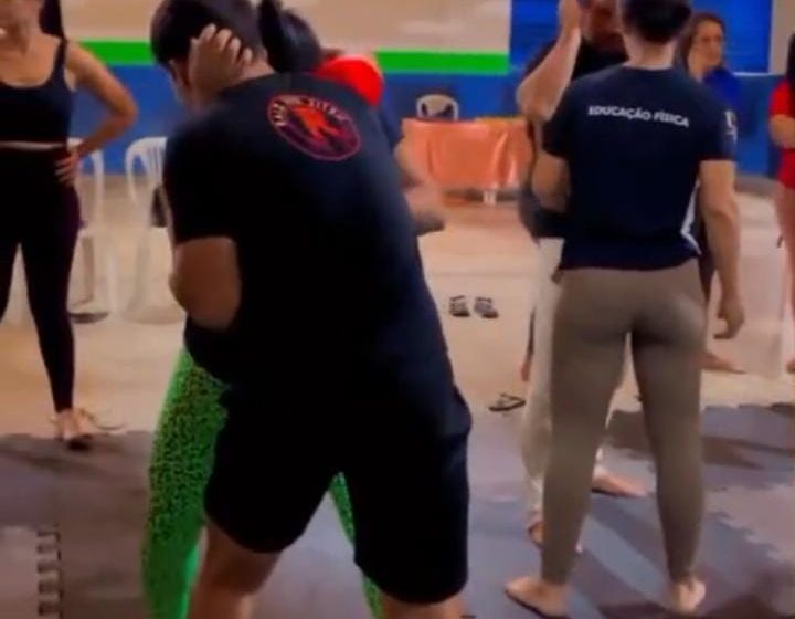  Secretaria da Mulher de Sirinhaém promove aula de defesa pessoal no Agosto Lilás Atividade uniu prática de jiu-jitsu e roda de conversa para conscientizar e fortalecer mulheres no enfrentamento à violência.