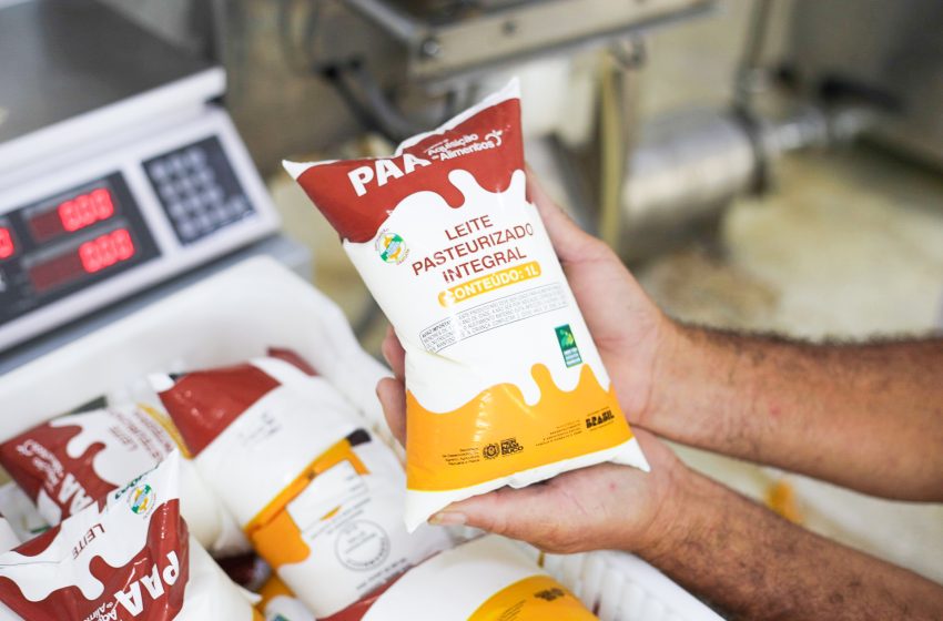  Governo de Pernambuco amplia Programa Leite para Todos e convoca cooperativas para nova etapa Com R$ 118 milhões em investimentos, iniciativa fortalece a produção local e combate a insegurança alimentar; inscrições seguem até 5 de agosto.