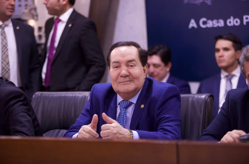  Izaías Régis celebra aprovação unânime das contas de 2020 pelo TCE/PE e Câmara de Garanhuns Contas do último ano de mandato como prefeito foram aprovadas por todos os 17 vereadores; TCE/PE também havia emitido parecer favorável.