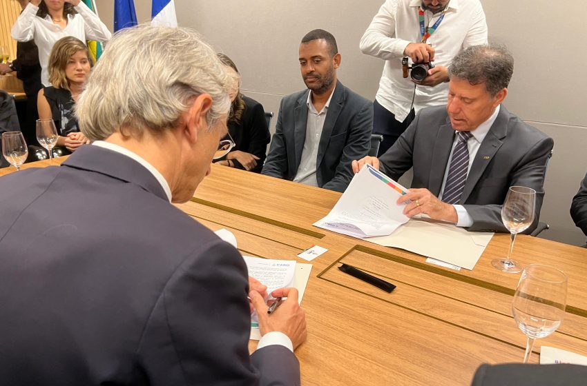  Cabo de Santo Agostinho é o primeiro município do Nordeste a oferecer francês nas escolas públicas Convênio com a Embaixada da França amplia oferta de idiomas; inscrições para cursos gratuitos seguem até 15 de agosto em sete polos da cidade.