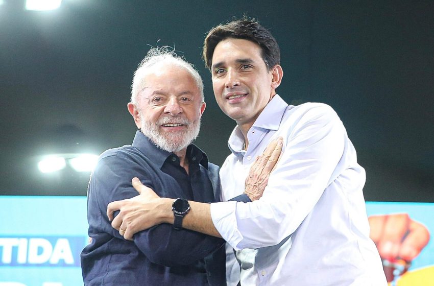  Silvio Costa Filho destaca recorde histórico de investimentos federais em Pernambuco durante governo Lula Em discurso em Brasília Teimosa, ministro de Portos e Aeroportos cita obras estruturantes, melhorias portuárias e aeroportuárias, e reforça programas sociais como exemplos do maior volume de investimentos já realizado no estado.