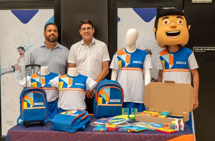  Prefeito Diego Cabral entrega kits escolares e celebra o Dia do Estudante em Camaragibe Cerimônia na Arena Pernambuco reuniu mais de 700 alunos do 5º e 6º ano da rede municipal, com entrega de material escolar e apresentações culturais.