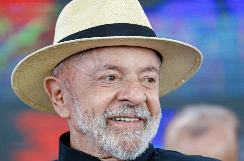  Lula inaugura Fábrica de Hemoderivados da Hemobrás em Goiana e reforça autossuficiência do Brasil no setor Com investimento de R$ 1,9 bilhão, nova planta vai produzir medicamentos de alto custo a partir do plasma humano, fortalecendo o SUS e reduzindo dependência externa.