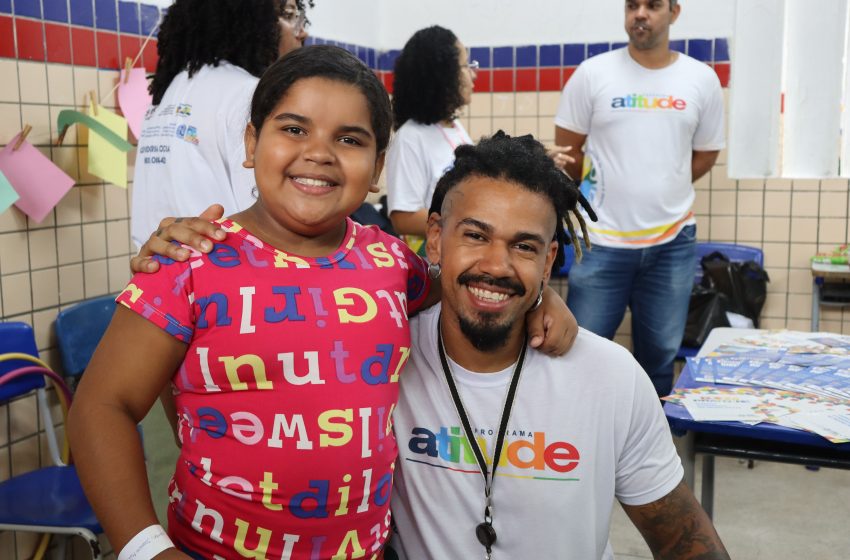  “Ouvir e Agir”: Ouvidoria-Geral de Pernambuco realiza mais de 900 atendimentos em mutirão de cidadania Primeira edição da iniciativa no Alto José Bonifácio ofereceu saúde, emissão de documentos, orientação jurídica e serviços sociais em parceria com mais de 20 instituições.