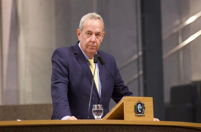  Álvaro Porto celebra indenização e pensão vitalícia para crianças com microcefalia Presidente da Alepe destaca conquista histórica para famílias afetadas pela síndrome congênita do Zika e reforça atuação da Casa em defesa das mães e crianças.