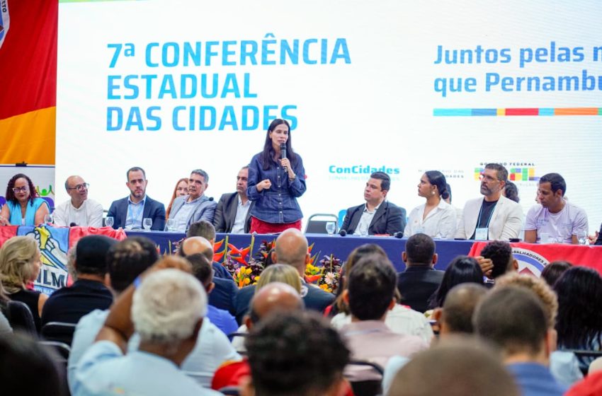  Pernambuco aprova propostas para habitação, saneamento e mobilidade sustentável na 7ª Conferência das Cidades Encontro em Gravatá reuniu sociedade civil, poder público e setor privado para definir medidas que vão orientar a política urbana do Estado e reforçar a participação na Conferência Nacional das Cidades.