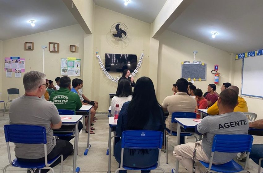  Funase promove júri simulado em Caruaru para fortalecer socioeducação e protagonismo juvenil Projeto “Direitos Humanos, Ato Infracional, Autorresponsabilidade e o Estado” oferece formação interdisciplinar e estimula reflexão sobre cidadania e responsabilidade.