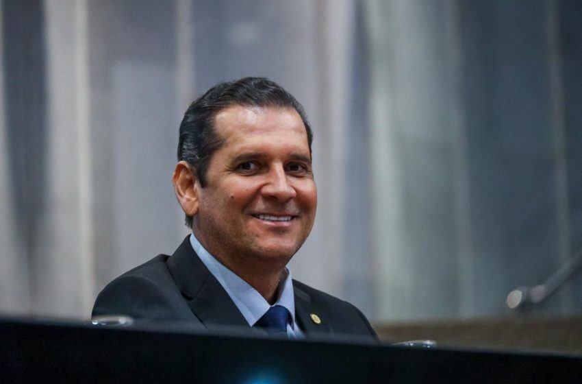  Fabrizio Ferraz cobra redutores de velocidade na BR-232 e PE-425 em Mirandiba Deputado estadual pede ao DNIT e ao DER medidas urgentes para reduzir acidentes e garantir mais segurança no tráfego da região.
