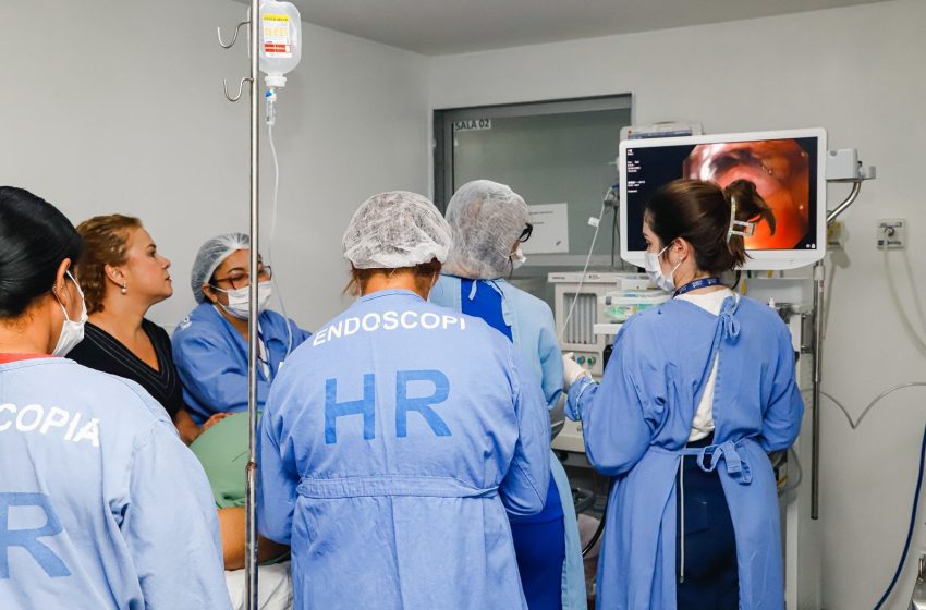  Governo de Pernambuco convoca 1.232 técnicos de saúde para reforçar rede hospitalar Convocação contempla técnicos de enfermagem, farmácia e laboratório, com documentação a ser enviada entre 25 de setembro e 1º de outubro; lotações serão divulgadas em 17 de outubro.