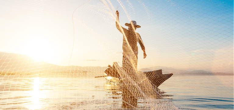  MTE e Fundacentro abrem seleção com 495 bolsas para o Programa Trabalho Saudável e Seguro na Pesca Artesanal Oportunidades contemplam bolsas de até R$ 8 mil em áreas como gestão, educação, engenharia de pesca, TI, jornalismo e extensão tecnológica em cinco estados.
