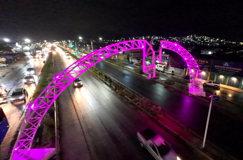  Portal do Sol, no Cabo de Santo Agostinho, ganha iluminação rosa em alusão ao Outubro Rosa Após quatro anos sem manutenção, monumento turístico da PE-60 é revitalizado e recebe iluminação temática para reforçar a conscientização sobre prevenção e diagnóstico precoce do câncer de mama.