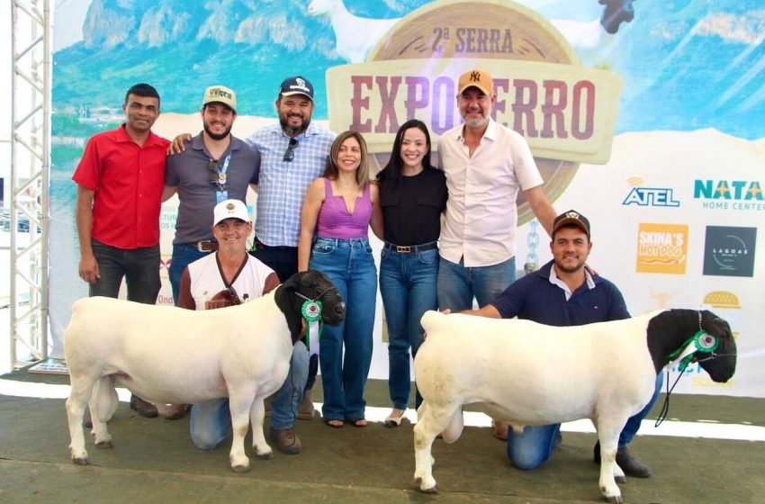  Expoberro 2025 bate recorde e movimenta mais de R$ 11 milhões em negócios em Serra Talhada Maior edição da história reúne criadores de 13 estados, expõe mais de 1,1 mil animais e consolida feira como referência nacional da caprinovinocultura.