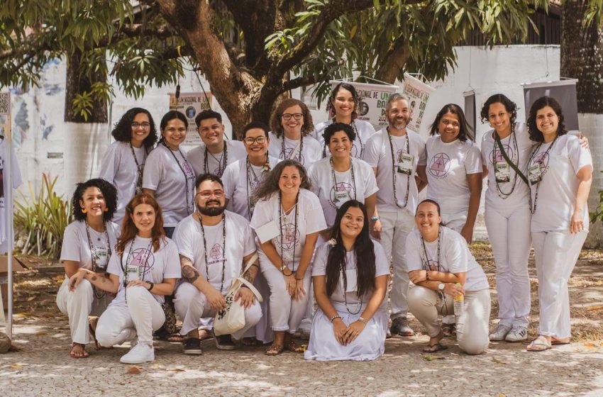  Recife sedia III Fórum Nacional de Umbanda do Norte e Nordeste em novembro Com o tema “Umbanda sem fronteiras”, evento reunirá dirigentes de dez estados para discutir justiça climática, direitos das comunidades de axé e fortalecimento da filosofia umbandista; programação inclui show de humor e gira aberta ao público.