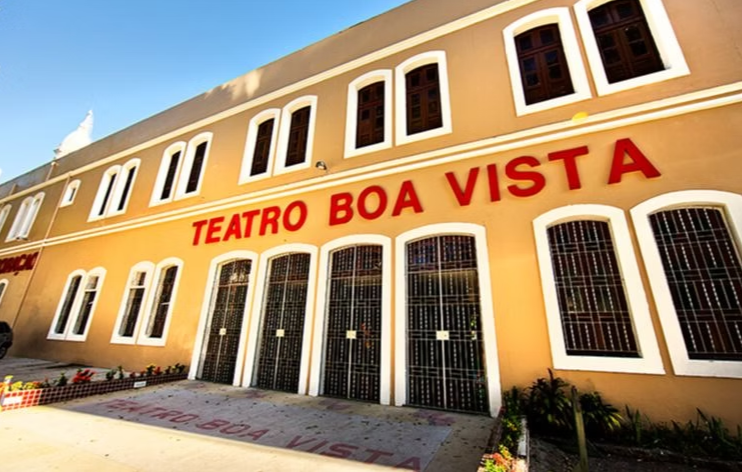  Cidadania digital é tema de palestra gratuita no Teatro Boa Vista No dia 7 de outubro, a pedagoga Paloma Bastos conduz reflexão sobre ética, responsabilidades e consequências da presença no ambiente virtual, em evento promovido pelo Colégio Salesiano Recife.