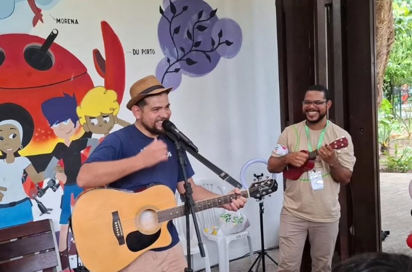  Royal Kids Day promove manhã de bem-estar, esporte, música e brincadeiras no Royal Tênis Recife Evento gratuito no Dia das Crianças oferece yoga, beach tennis, show com Tio Caio e banho de mangueira, incentivando o brincar livre e o vínculo familiar.