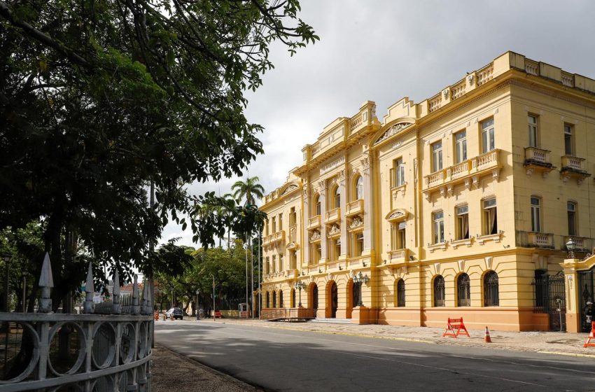 Governo lança edital do Concurso Público Unificado de Pernambuco com 460 vagas CPU-PE oferece oportunidades de níveis Médio e Superior em nove órgãos estaduais, com possibilidade de concorrer a até três cargos e provas previstas para dezembro em 10 municípios.