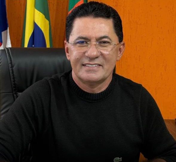  Justiça Eleitoral cassa mandatos do prefeito e vice de Correntes por compra de votos Decisão se baseia em provas de abuso do poder econômico, incluindo vídeos e áudios que configurariam confissão pública das irregularidades durante a campanha.