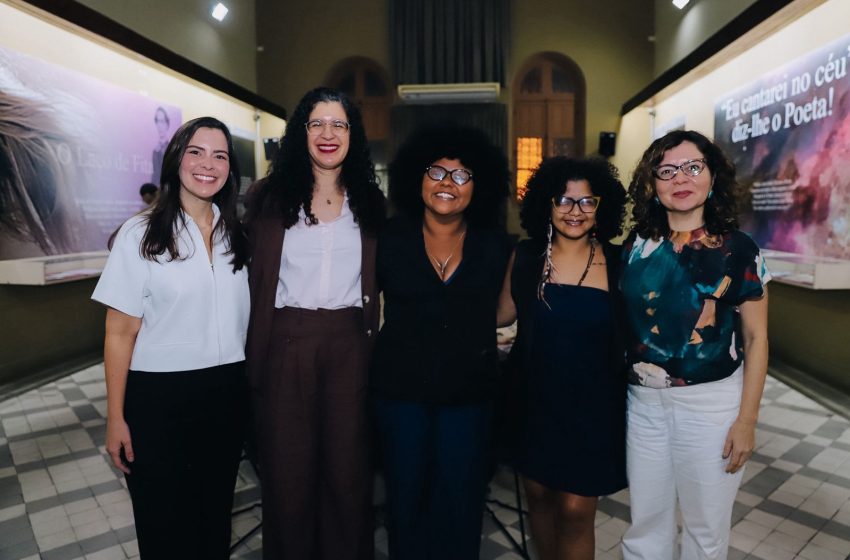  Maria Arraes apresenta projeto para reduzir mortalidade materna em debate sobre violência obstétrica