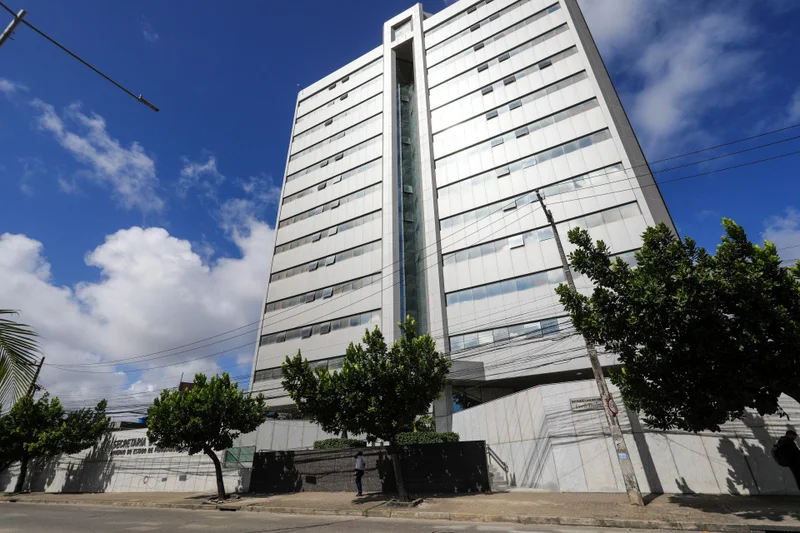  Pernambuco reabre inscrições do Concurso Público Unificado após sanção de lei de cotas Com reserva de 30% das vagas para pretos, pardos, indígenas e quilombolas, CPU-PE estende inscrições até 28 de novembro e provas serão realizadas em janeiro de 2026.