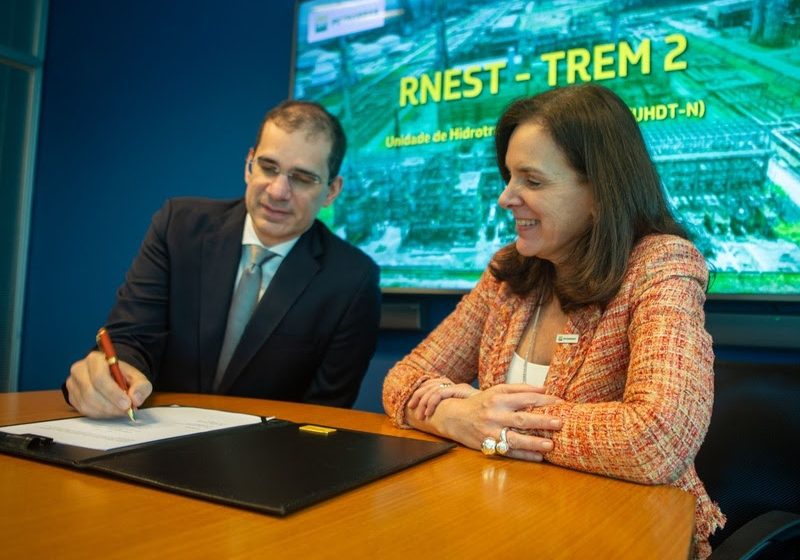  RNEST avança no Nordeste com construção da Unidade de Hidrotratamento de Nafta O projeto U-34, conduzido pela Tenenge, amplia a capacidade de processamento da refinaria em Pernambuco, gerando empregos e reforçando a segurança energética do país.