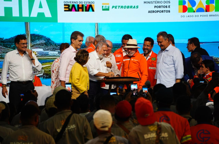  CAIXA e Governo Federal destinam R$ 1,6 bilhão em obras de mobilidade, educação e infraestrutura na Bahia Pacote inclui ampliação do metrô de Salvador, melhorias urbanas em Feira de Santana, construção de creches, escolas, policlínicas e obras de contenção de encostas em diversas cidades.