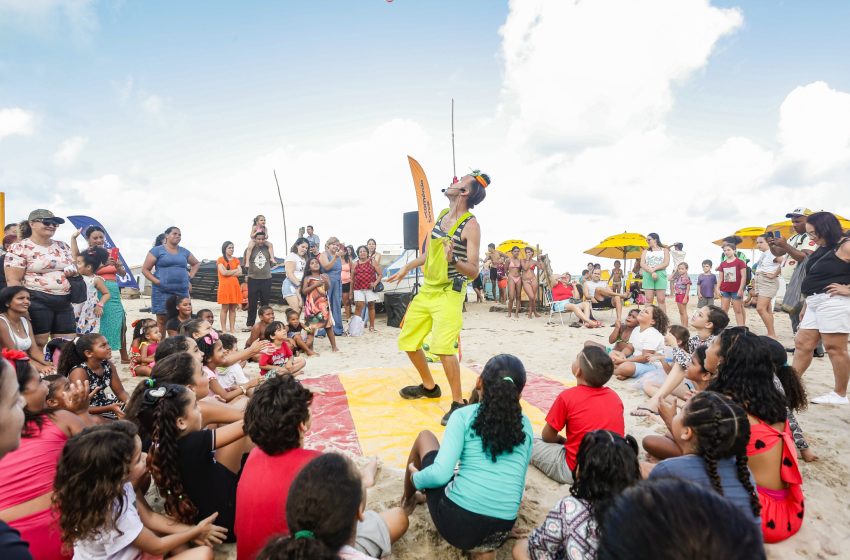  Mini Capibaribe Festival promove educação ambiental e diversão gratuita na Várzea neste sábado (8) Evento infantil encerra programação do Capibaribe Festival com atividades culturais, passeio de trenzinho, feira criativa e espetáculos gratuitos no Nosso Quintal, a partir das 15h.