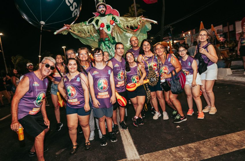  Caranguejo Elétrico celebra 30 anos com desfile sustentável no Pré-Caju 2025 Sob o comando do grupo Armandinho, Dodô e Osmar, bloco reforça tradição, sustentabilidade e inclusão em cortejo gratuito na Orla de Atalaia, neste domingo (16).