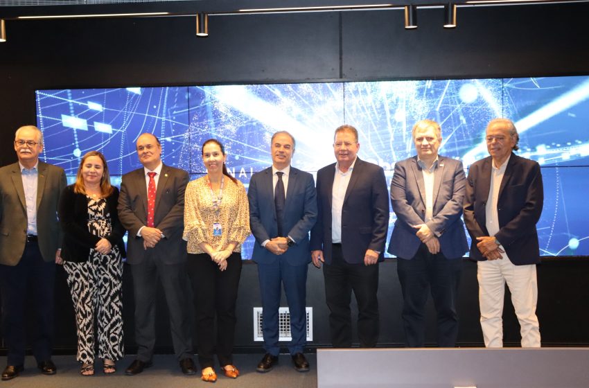  JUCEPE e SENAI firmam parceria para fortalecer análises econômicas em Pernambuco Cooperação técnica entre observatórios empresariais amplia acesso a informações estratégicas para empreendedores, investidores e gestores públicos.