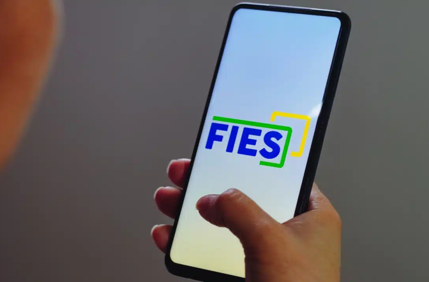  CAIXA inicia renegociação de contratos em atraso do Novo FIES; adesões vão até dezembro de 2026