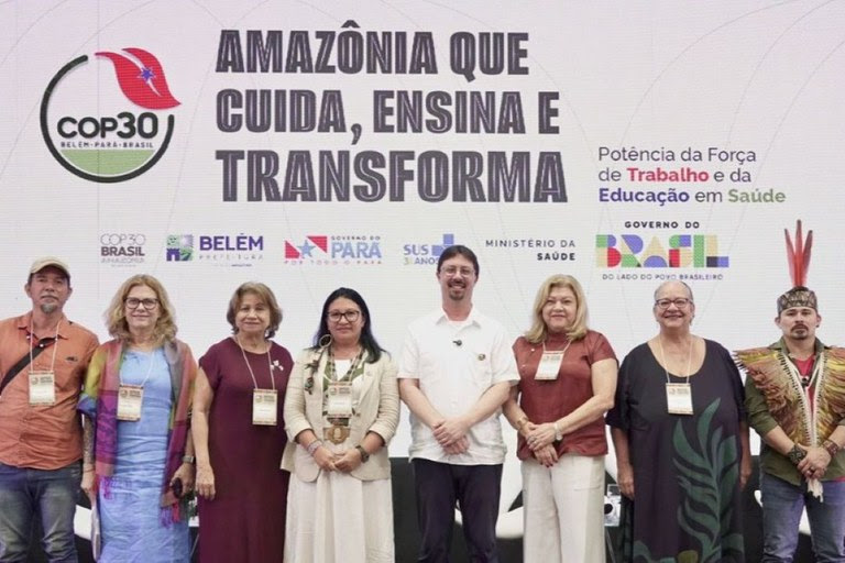  Governo Federal anuncia ações para fortalecer saúde na Amazônia Legal antes da COP30 Com investimento de R$ 200 milhões, medidas incluem contratação de profissionais, expansão de residências e valorização da formação em saúde para populações indígenas, ribeirinhas e tradicionais.
