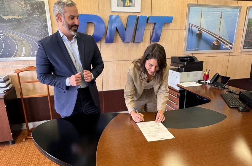  Em Brasília, governadora Raquel Lyra garante junto ao DNIT a construção da variante de Toritama, no Agreste Setentrional