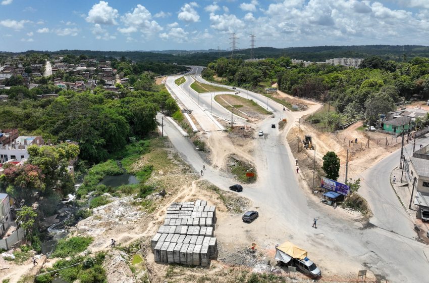  Governo inicia obra do trecho final do Ramal da Arena em Camaragibe Intervenção de 30 mil m² inclui alargamento da via, recuperação de calçadas e ciclovias, nova alça de acesso e melhorias para BRT e mobilidade entre São Lourenço e Camaragibe.