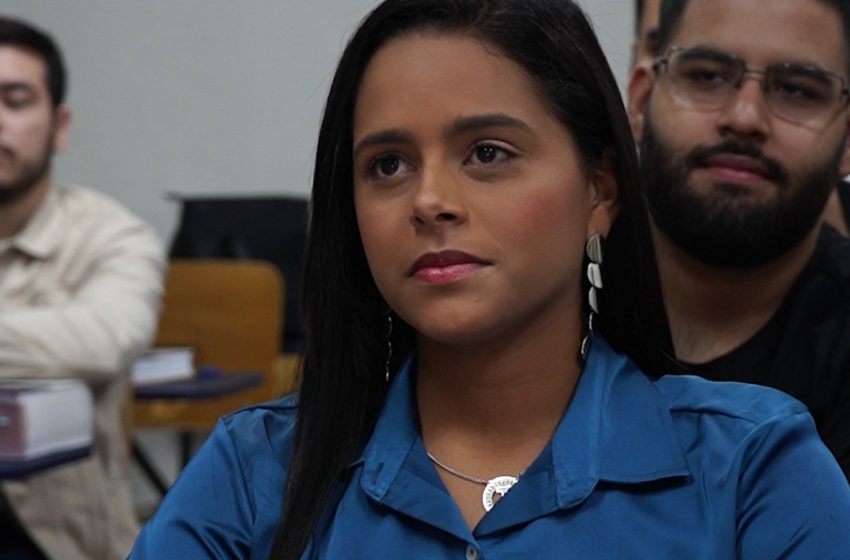  PROUPE ultrapassa 5,5 mil estudantes beneficiados e fortalece a interiorização do ensino superior em Pernambuco Programa do Governo de Pernambuco já investiu mais de R$ 25,9 milhões para garantir acesso e permanência de estudantes de baixa renda na graduação em todas as regiões do Estado.
