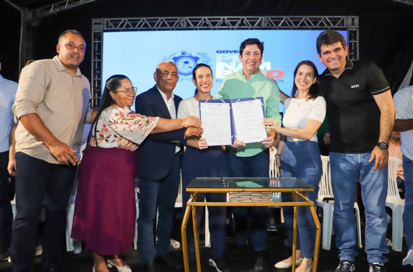  Na Zona da Mata Norte, Raquel Lyra autoriza obras de creche, firma parcerias culturais em Tracunhaém e entrega ônibus escolares Governadora cumpre agenda em Tracunhaém e Lagoa de Itaenga, com investimentos em educação, urbanização, cultura e transporte escolar durante os 62 anos de emancipação dos municípios.
