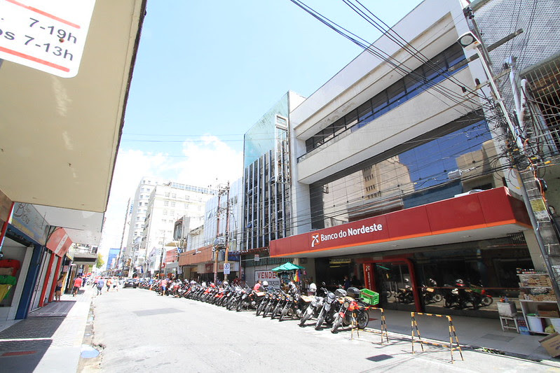  Financiamentos do Banco do Nordeste para comércio e serviços crescem 11,2% em 2025 Contratações somaram R$ 12,32 bilhões entre janeiro e novembro, superando todo o volume registrado em 2024; Pernambuco alcançou R$ 1,5 bilhão em operações.