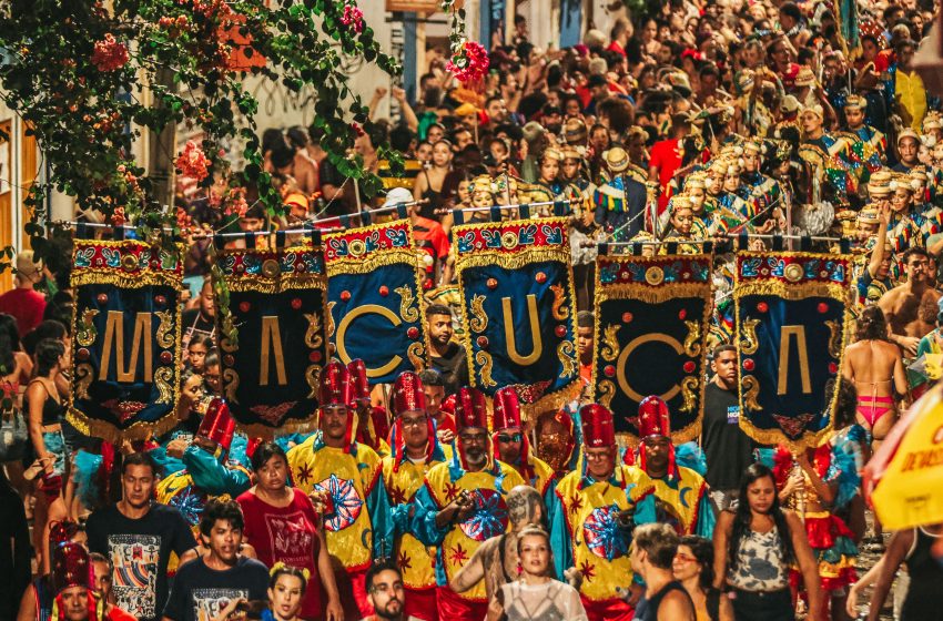  Boi da Macuca leva o frevo e o carnaval de rua de Pernambuco a Rio e São Paulo em turnê histórica Cortejo com mais de 70 brincantes ocupa as ruas do Sudeste em 2026 e reafirma o frevo como música viva de agremiação.