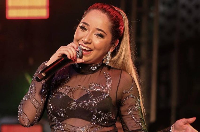  Marília Tavares consolida nova era do sertanejo com o álbum acústico Sessions Revelada no The Voice Kids, artista roraimense de 19 anos soma bilhões de visualizações, certificações de ouro e platina e se firma como um dos maiores fenômenos da nova geração