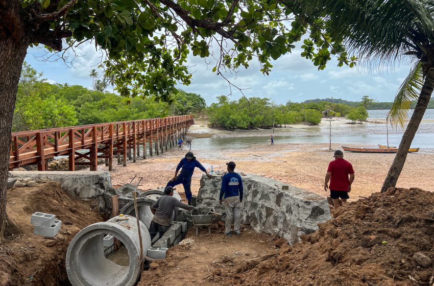  Governo de Pernambuco inicia obras do entorno da Ponte Porto Brasilis em Itamaracá Intervenções incluem drenagem, calçamento e contenção do talude na ligação histórica entre Vila Velha e o Forte Orange, na Trilha dos Holandeses.