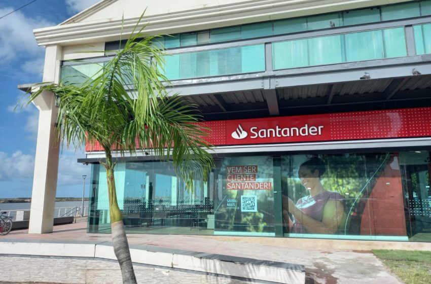  Santander abre vagas em Pernambuco para especialistas em seguros e consórcio com salário a partir de R$ 7,3 mil Banco oferta oportunidades com pacote completo de benefícios, atuação externa e vagas distribuídas em todo o Brasil, incluindo Pernambuco.