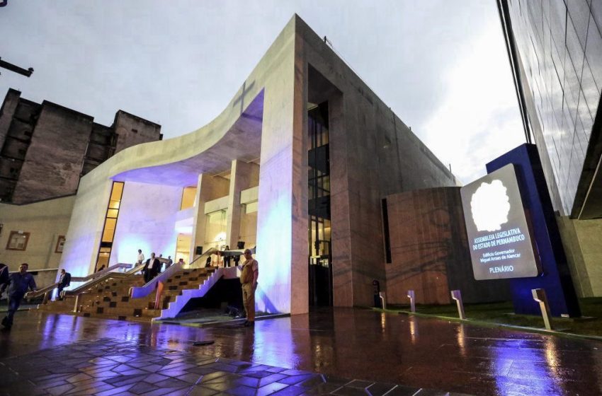  Alepe abre inscrições para cursos profissionalizantes gratuitos, incluindo cuidador de idosos Formação com 140 horas-aula chega à sexta edição e integra programação da Escola do Legislativo com opções presenciais e on-line