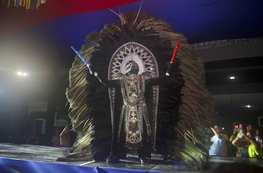  Bal Masqué reúne frevo, concurso de fantasias e arrecada mais de 10 toneladas de alimentos Prévia carnavalesca lota o Clube Internacional e reforça tradição cultural com ação solidária