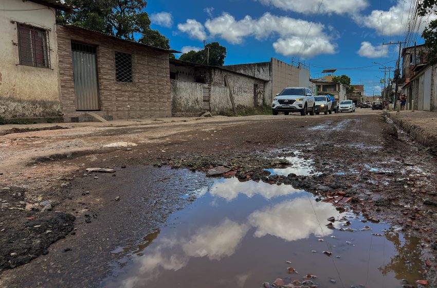  Governo de Pernambuco investe R$ 8,1 milhões na requalificação da Estrada do Passarinho, em Olinda Licitação da Cehab prevê 1,8 km de novo asfalto, drenagem e sinalização para melhorar a mobilidade e a qualidade de vida na Região Metropolitana