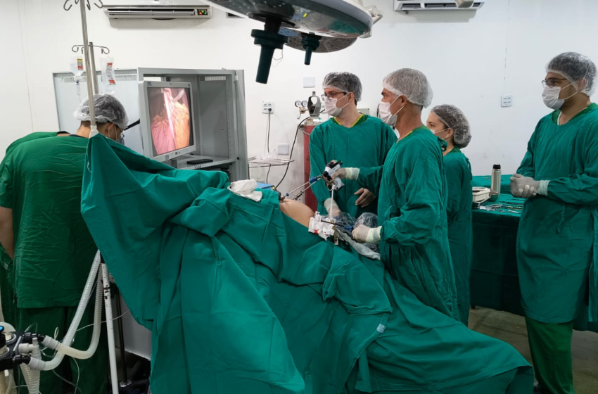  Hospital das Clínicas da UFPE realiza mutirão com 12 cirurgias bariátricas e metabólicas no Recife Ação, em alusão ao Dia Mundial de Controle da Obesidade, será realizada entre 26 e 28 de fevereiro e beneficia pacientes já cadastrados na lista de espera da unidade vinculada à Empresa Brasileira de Serviços Hospitalares