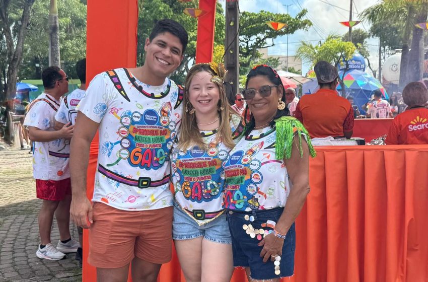  Influenciadores e convidados movimentam espaço da Seara no Camarote do Galo da Madrugada