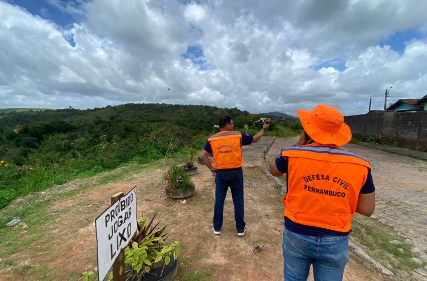  Defesa Civil de Pernambuco intensifica emissão de alertas preventivos à população Sistemas de notificação informam sobre chuvas, deslizamentos e outros riscos iminentes, ampliando ações de proteção e salvamento
