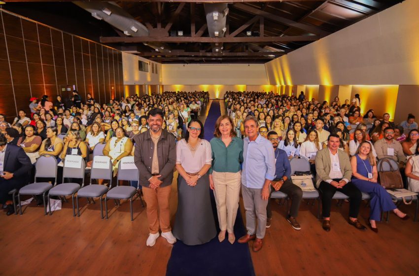  Prefeito Carlos Santana abre ano letivo e reforça Educação como prioridade em Ipojuca Evento Acolhida Ipojuca reuniu mais de 1,5 mil profissionais da rede municipal em Porto de Galinhas e marcou o início oficial do ano escolar com palestras, integração e valorização dos educadores