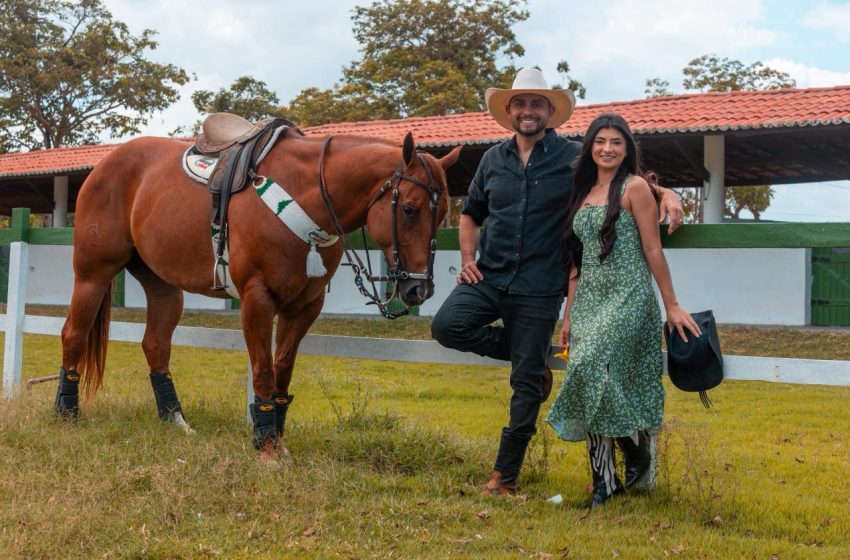  Mano Walter lança “Te Encontrei na Vaquejada” com participação de Talita Mel