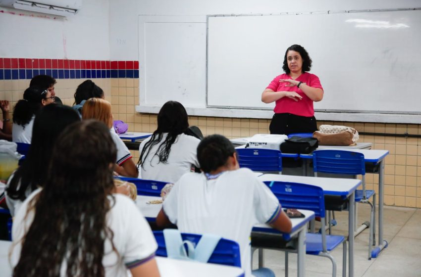  Raquel Lyra amplia investimento do Investe Escola para até R$ 300 milhões em 2026 Programa garante repasse direto às escolas estaduais e fortalece infraestrutura e ações pedagógicas