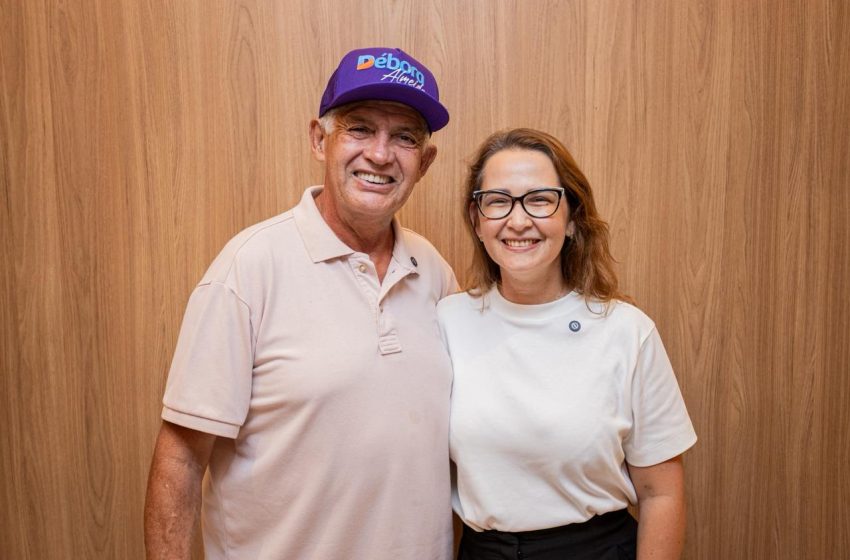  Débora Almeida amplia base no Sertão com apoio de Clebel Cordeiro em Salgueiro Aliança com ex-prefeito fortalece articulação política da deputada e redesenha cenário eleitoral na região